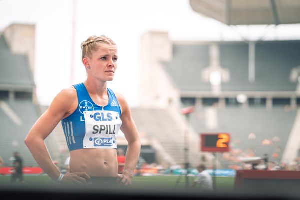 Tanja Spill (LAV Bayer Uerdingen/Dormagen) ueber 800m waehrend der deutschen Leichtathletik-Meisterschaften im Olympiastadion am 25.06.2022 in Berlin